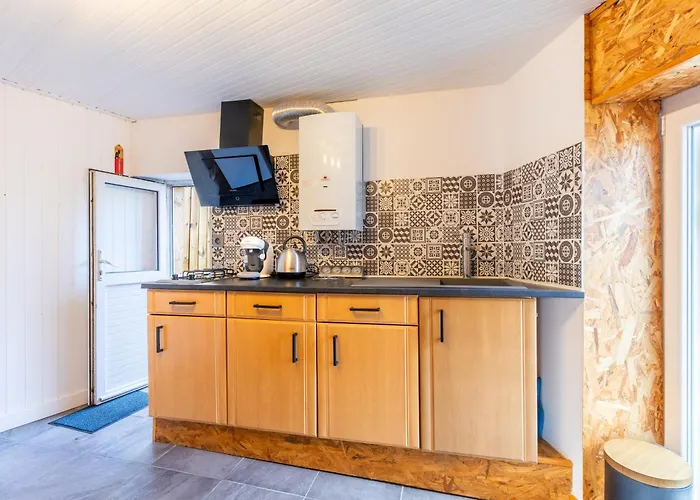 Maison Traditionnelle Au Centre