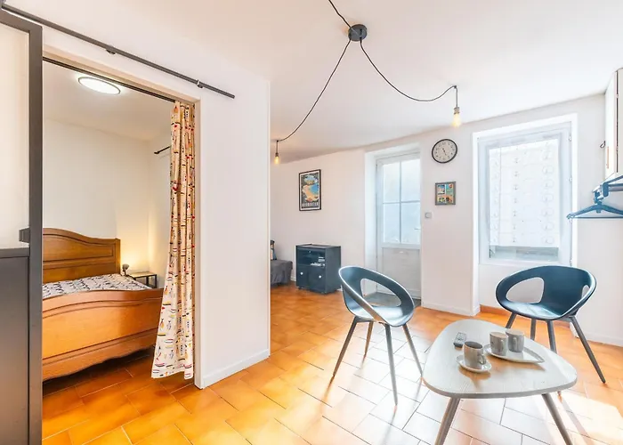 Maison Traditionnelle Au Centre Les Sables-dʼOlonne