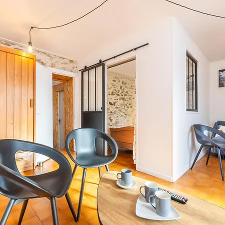 Maison Traditionnelle Au Centre لي سابلِ دولونْ