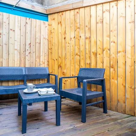 Maison Traditionnelle Au Centre *