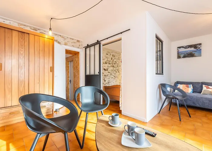 Maison Traditionnelle Au Centre Les Sables-dʼOlonne